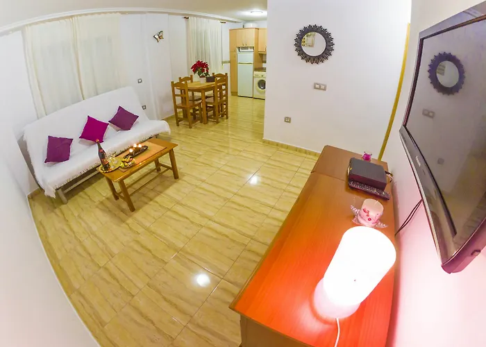 Homely Blasco Ibanez Апартаменты *